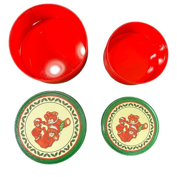 Christmas Bears- Round Decorative Tins- Nesting Set of 2- some wear Vtg Holly - Picture 2 of 5